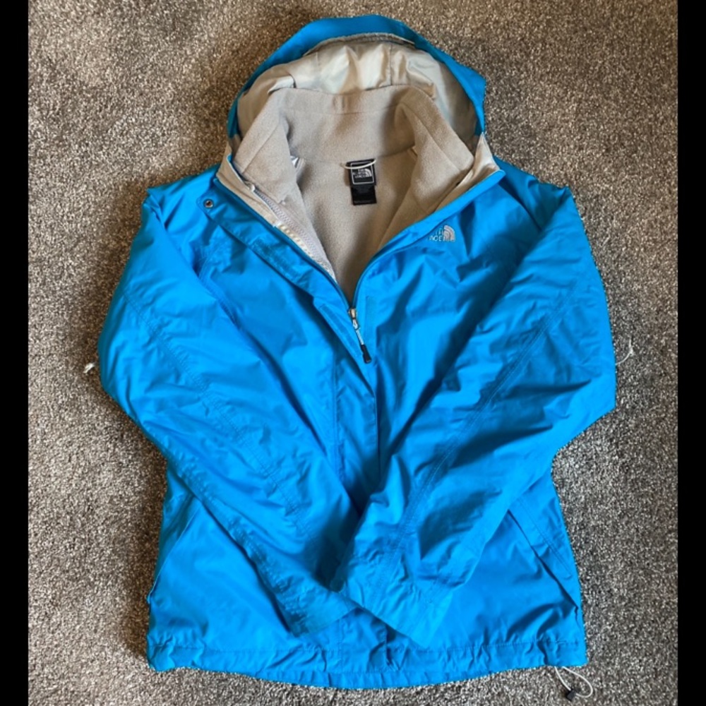 The North Face Women's Blue Shell Jacket with Cream Lining